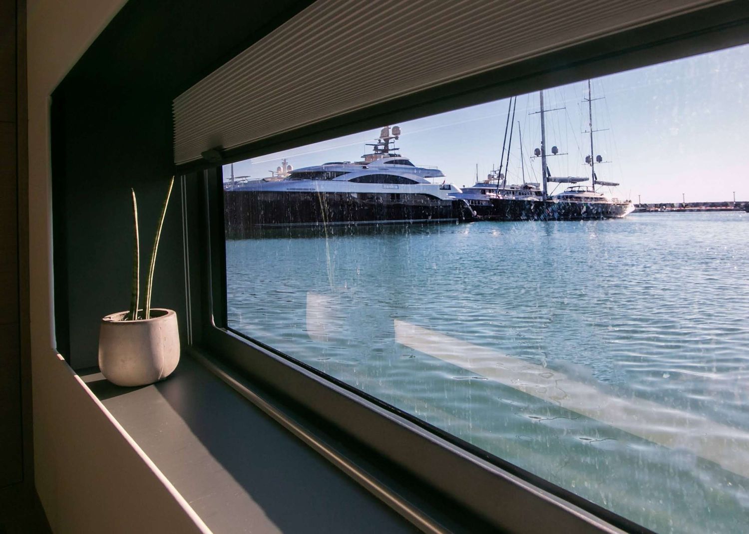 yacht-86555
