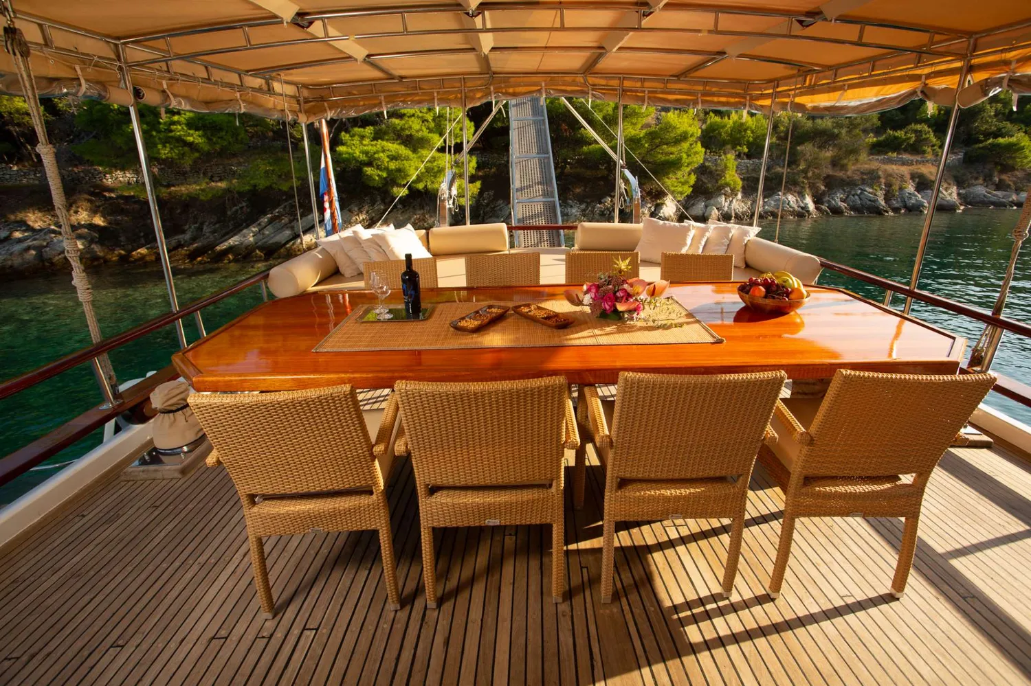yacht-86658