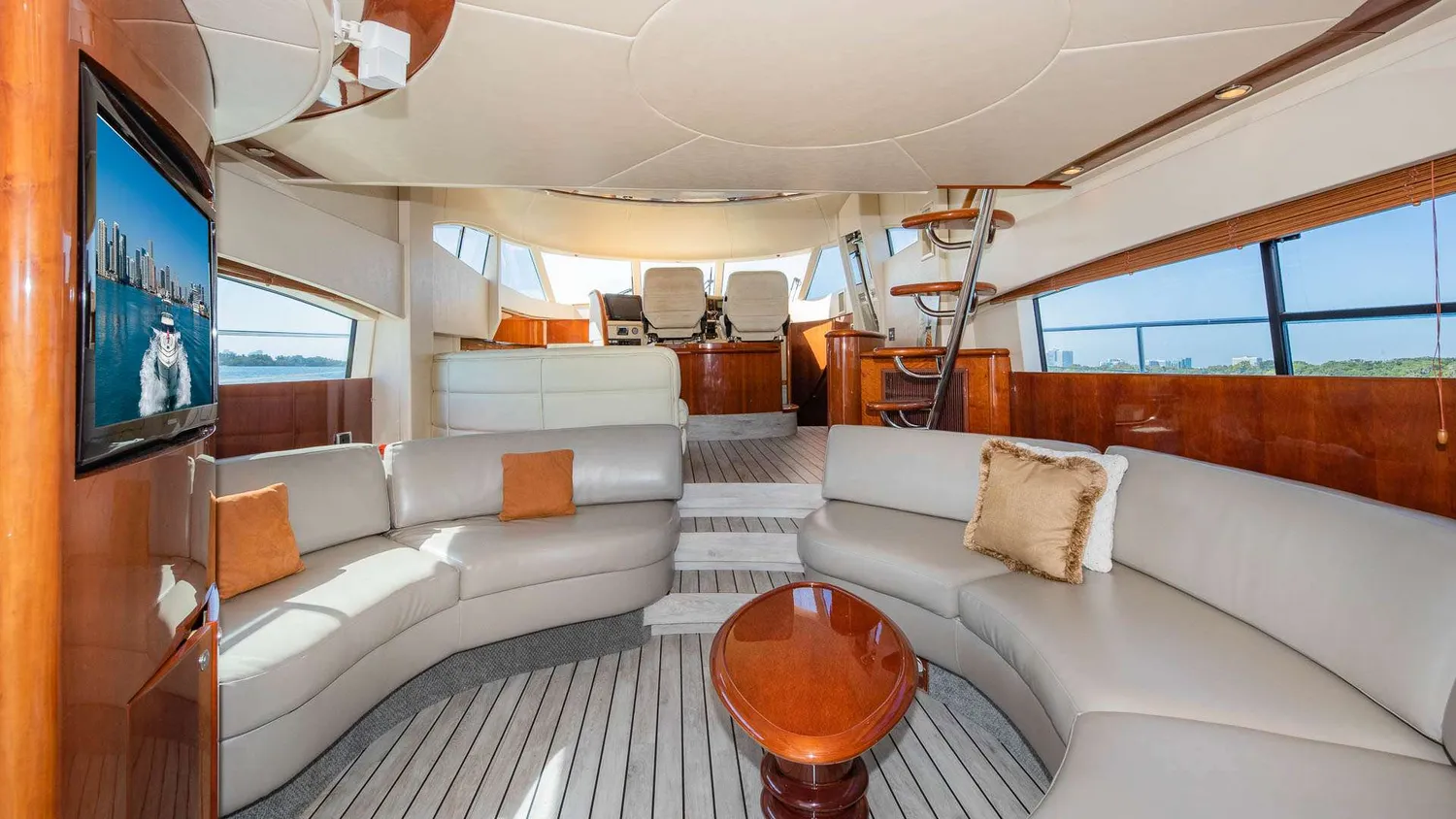 yacht-87011