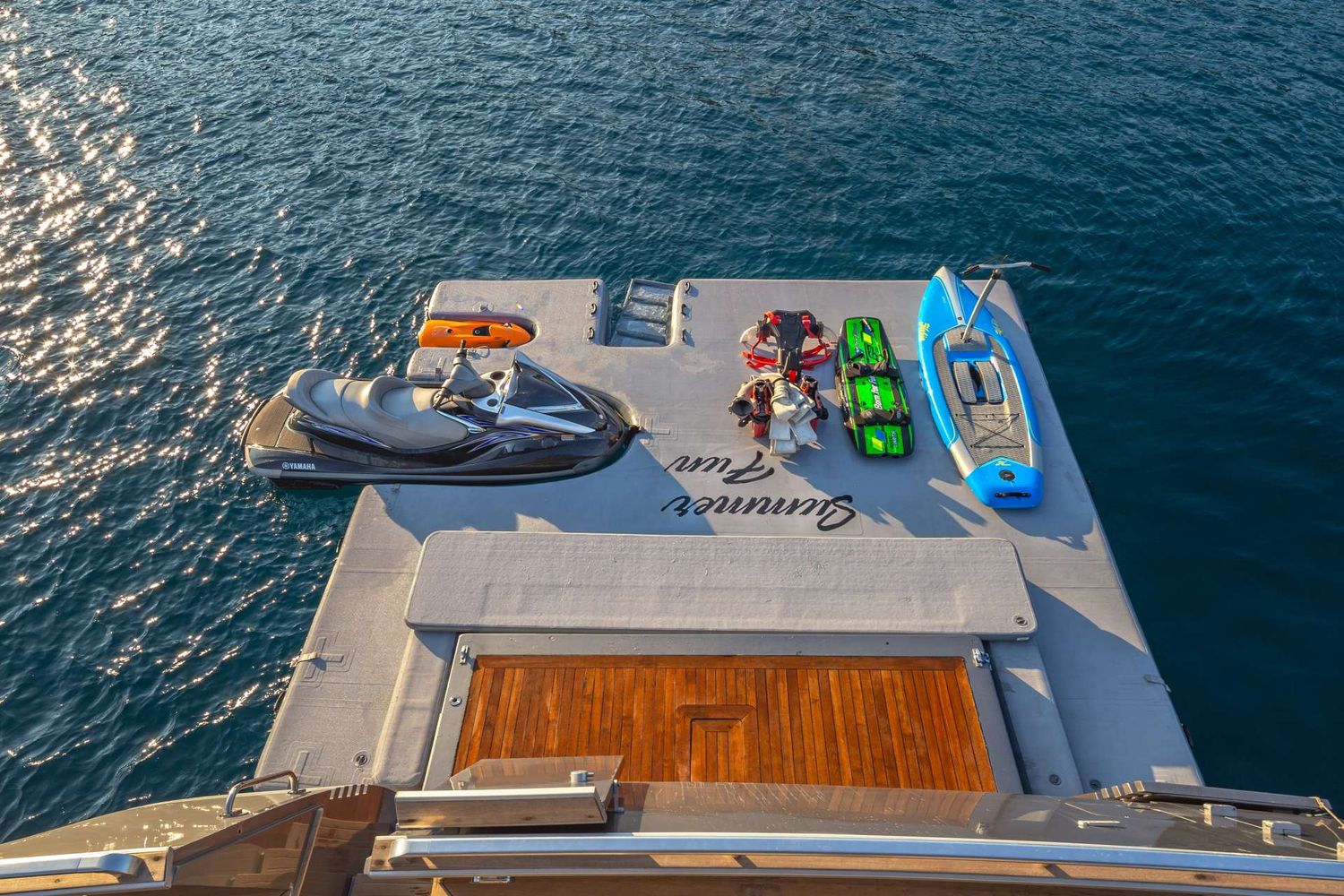 yacht-87065