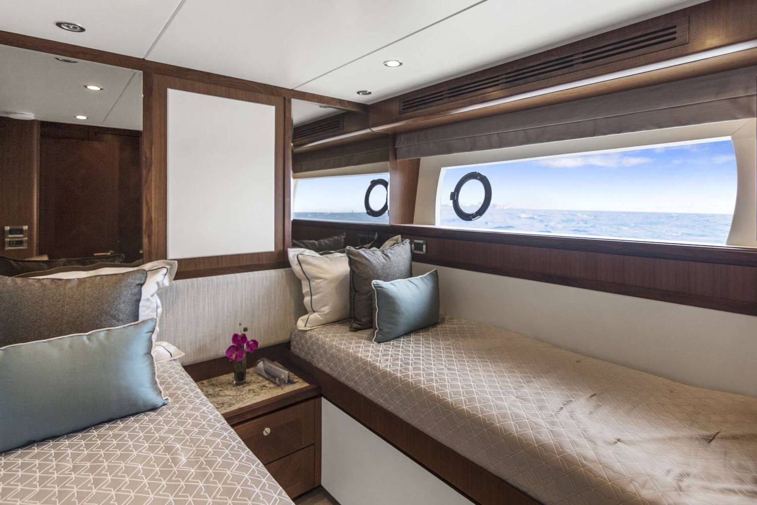 yacht-145231