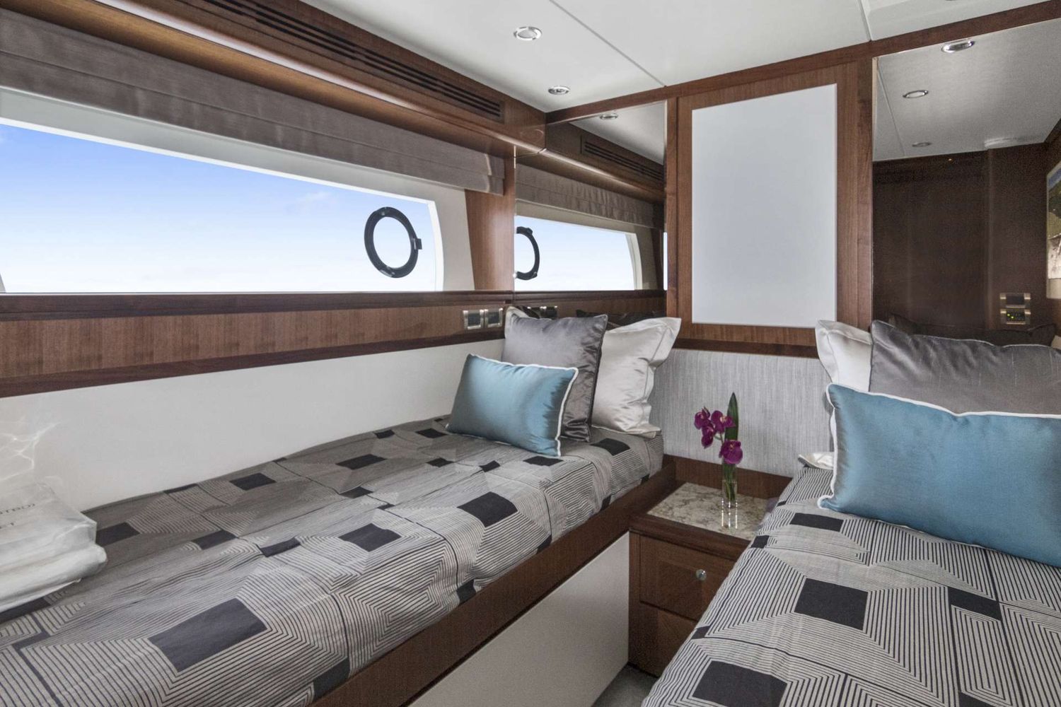 yacht-145232