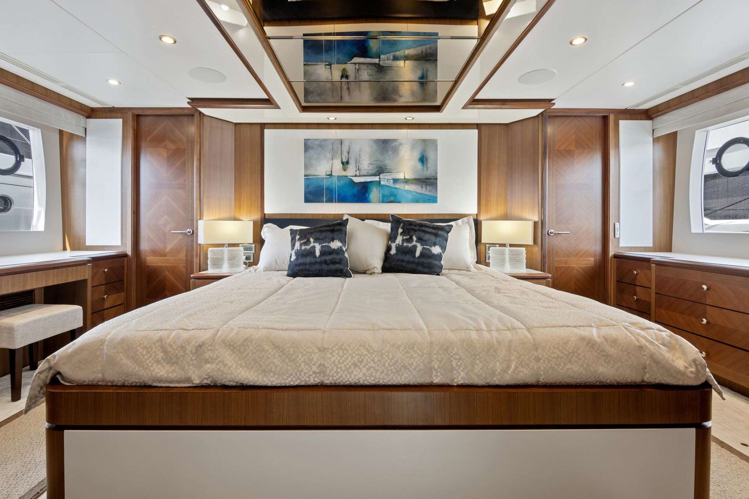 yacht-145227