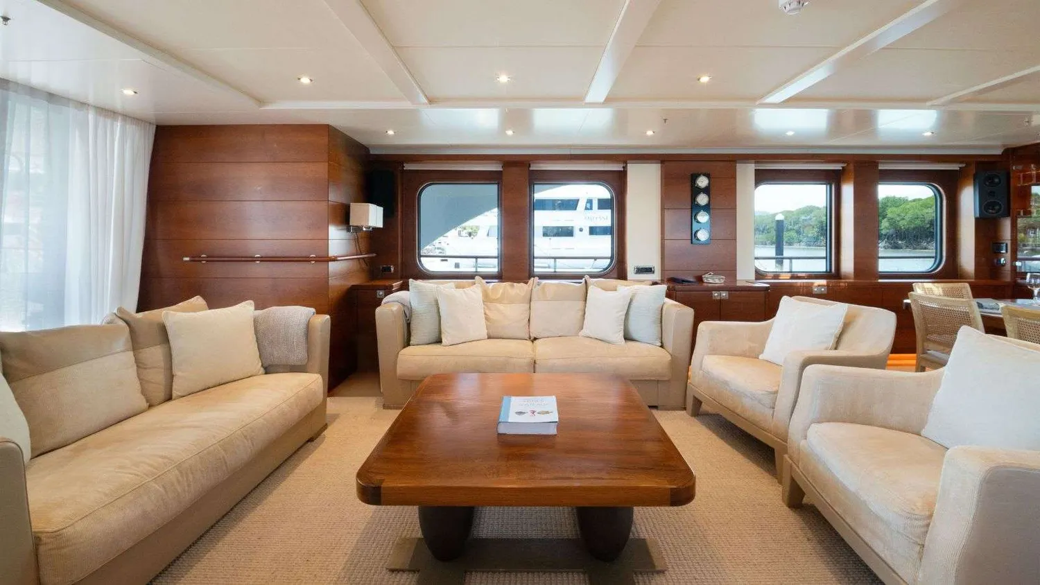yacht-464161