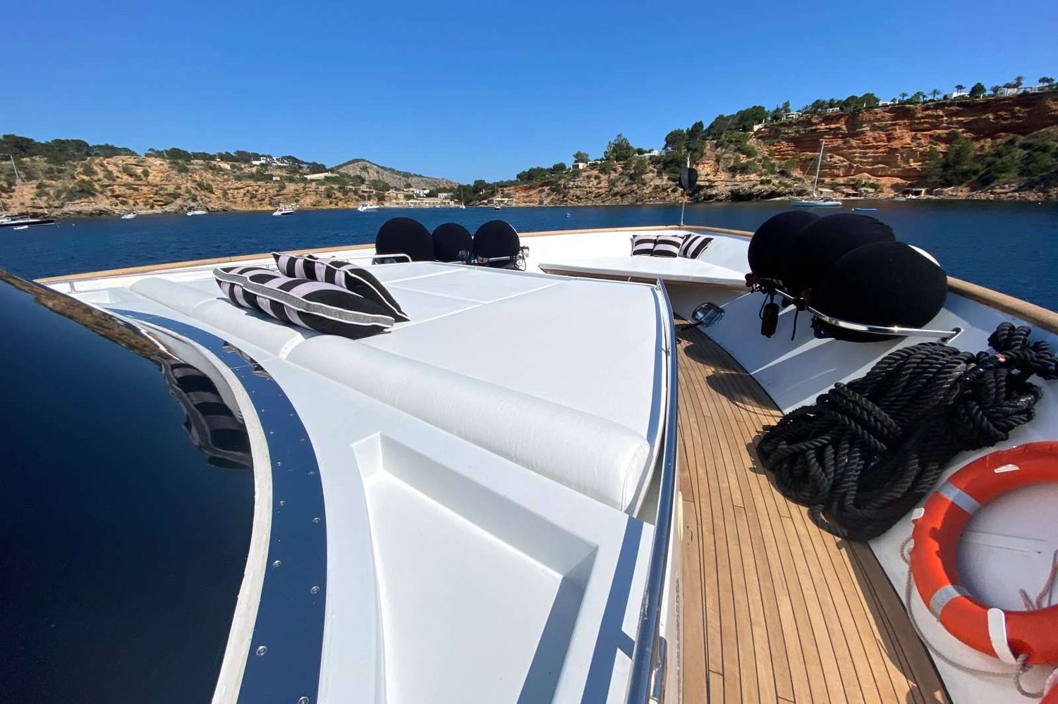 yacht-18842