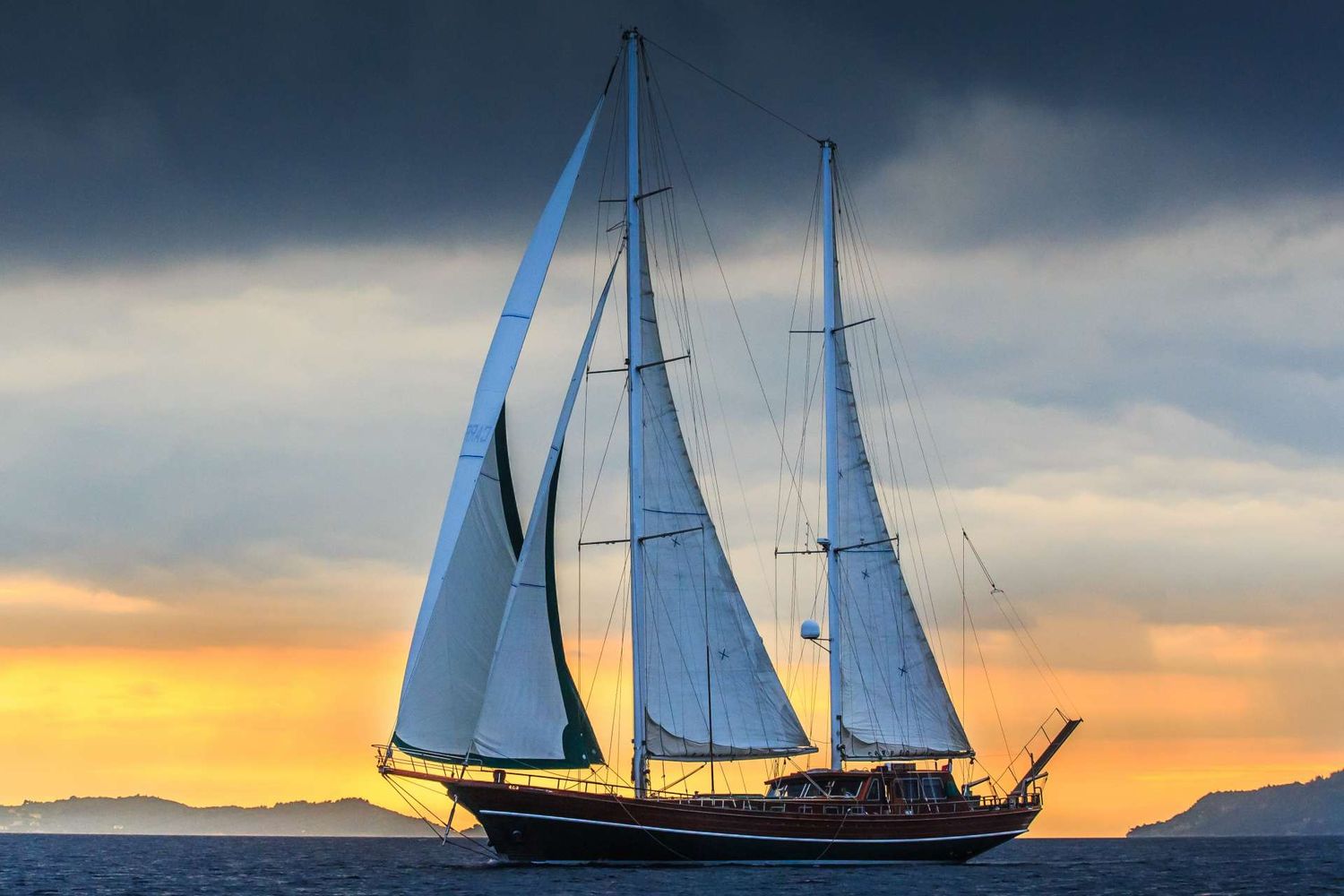 yacht-87909