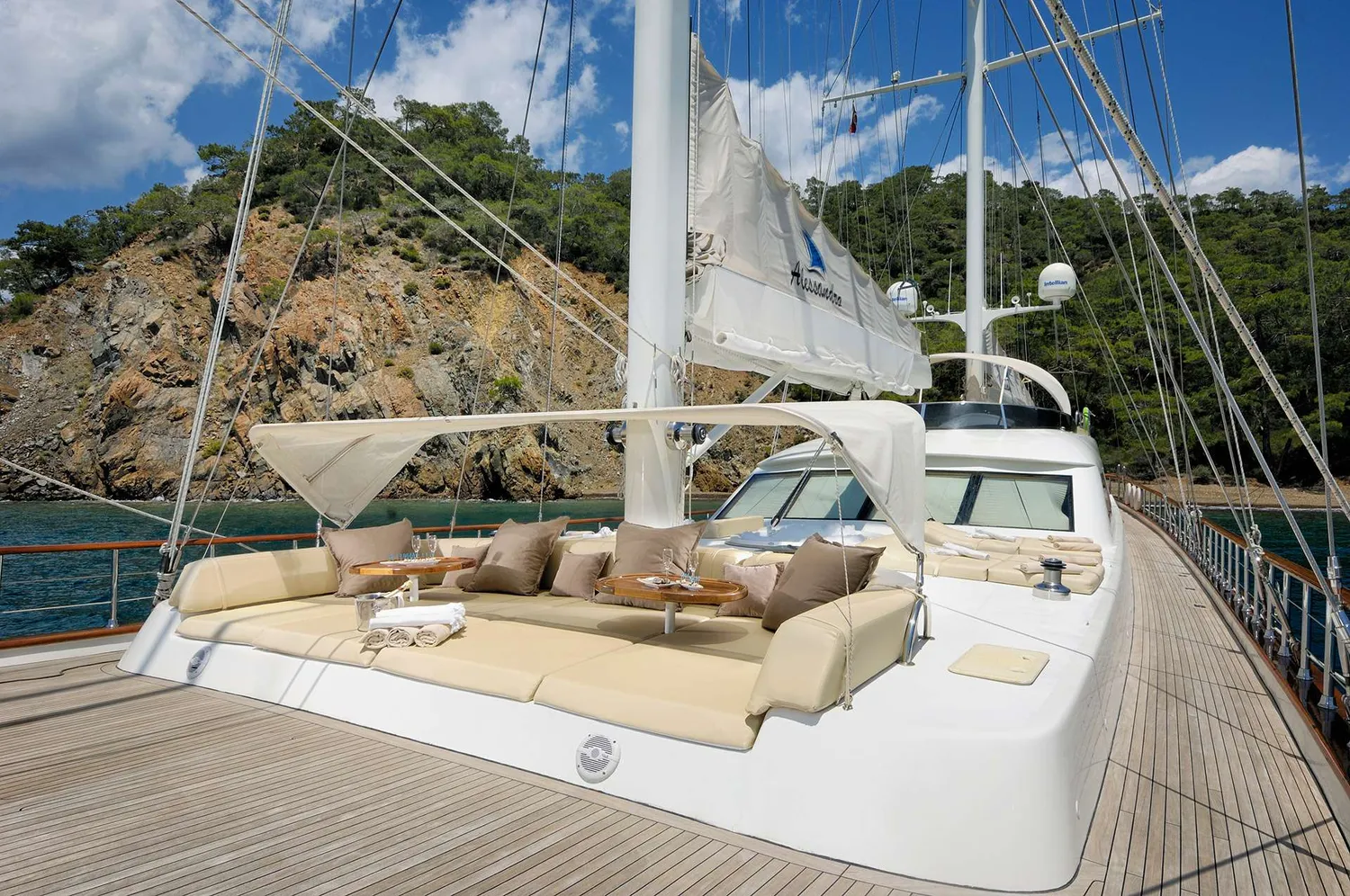 yacht-145541