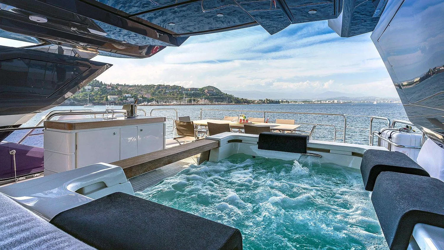 yacht-145315