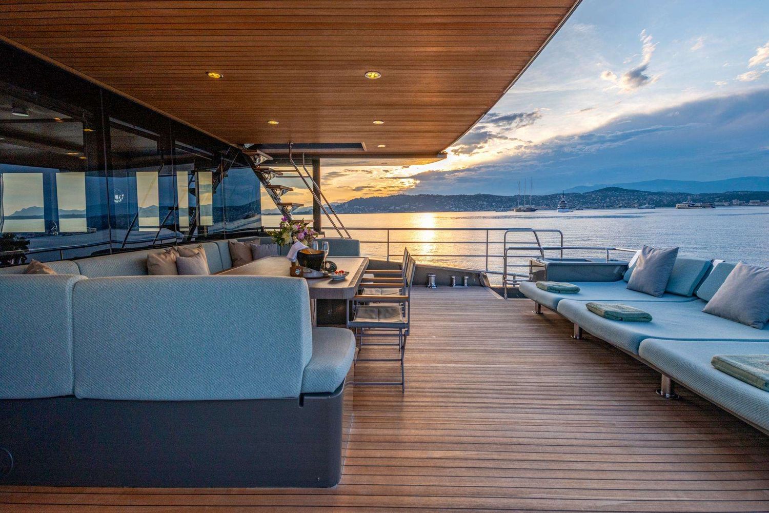 yacht-521179