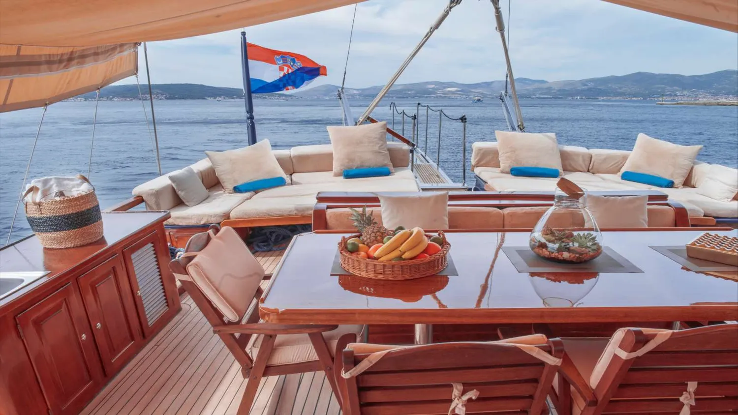 yacht-88826
