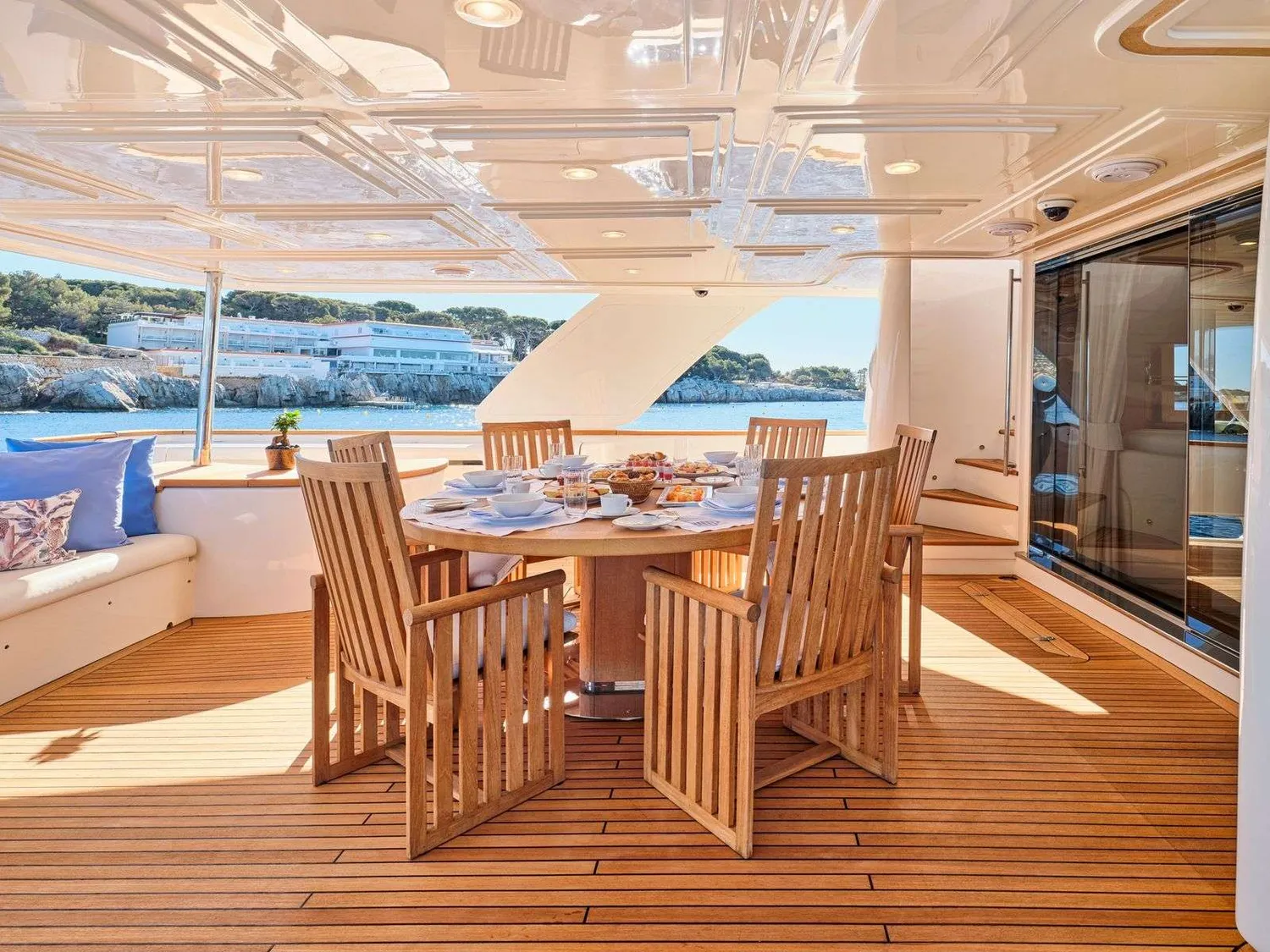 yacht-88876
