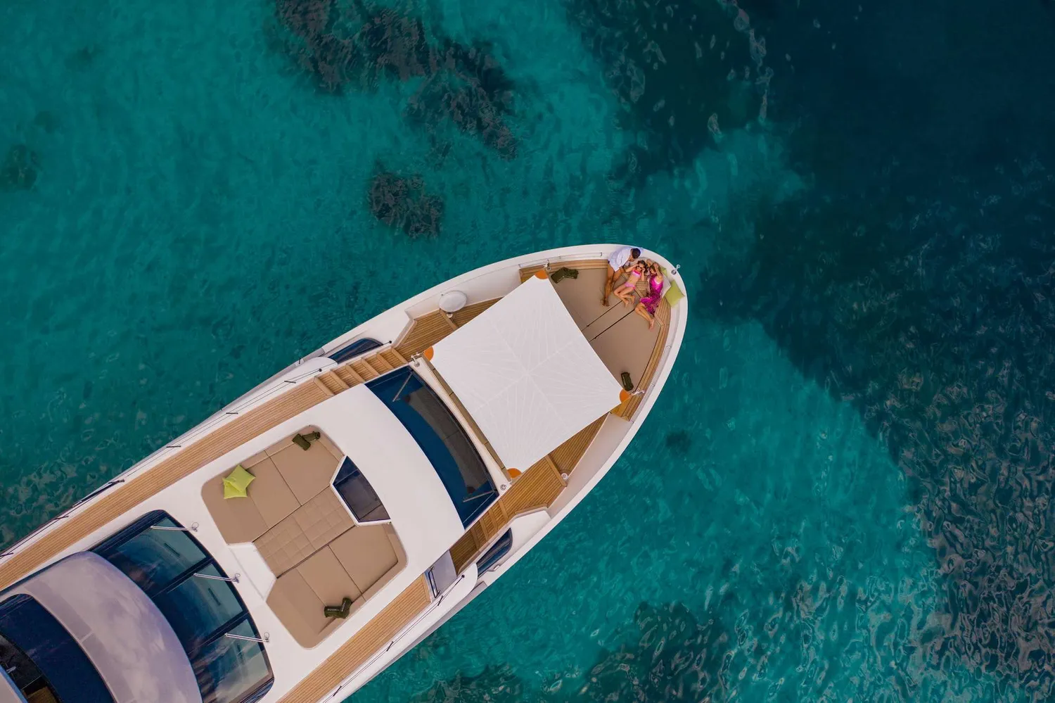 yacht-89360