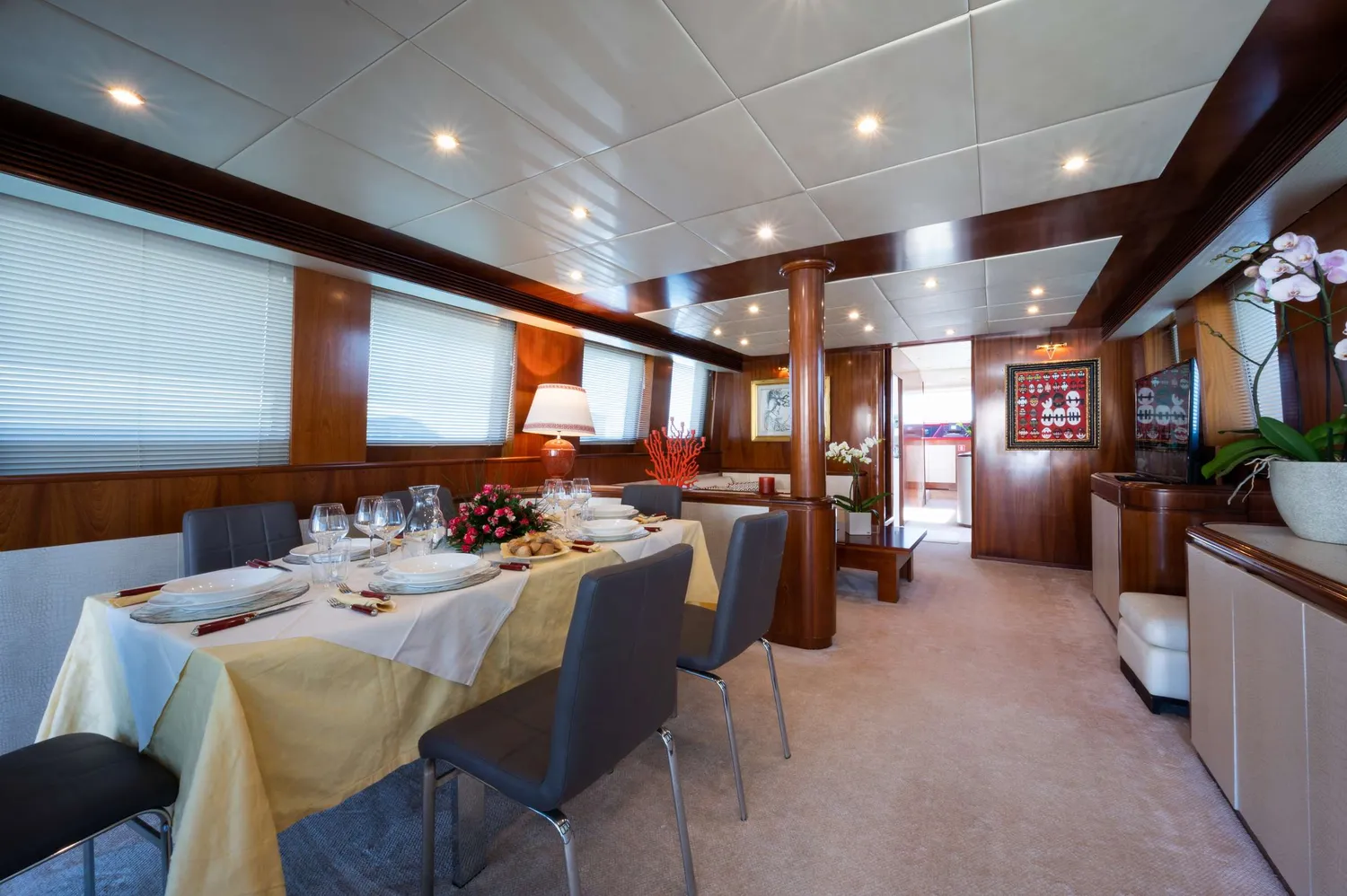 yacht-89635