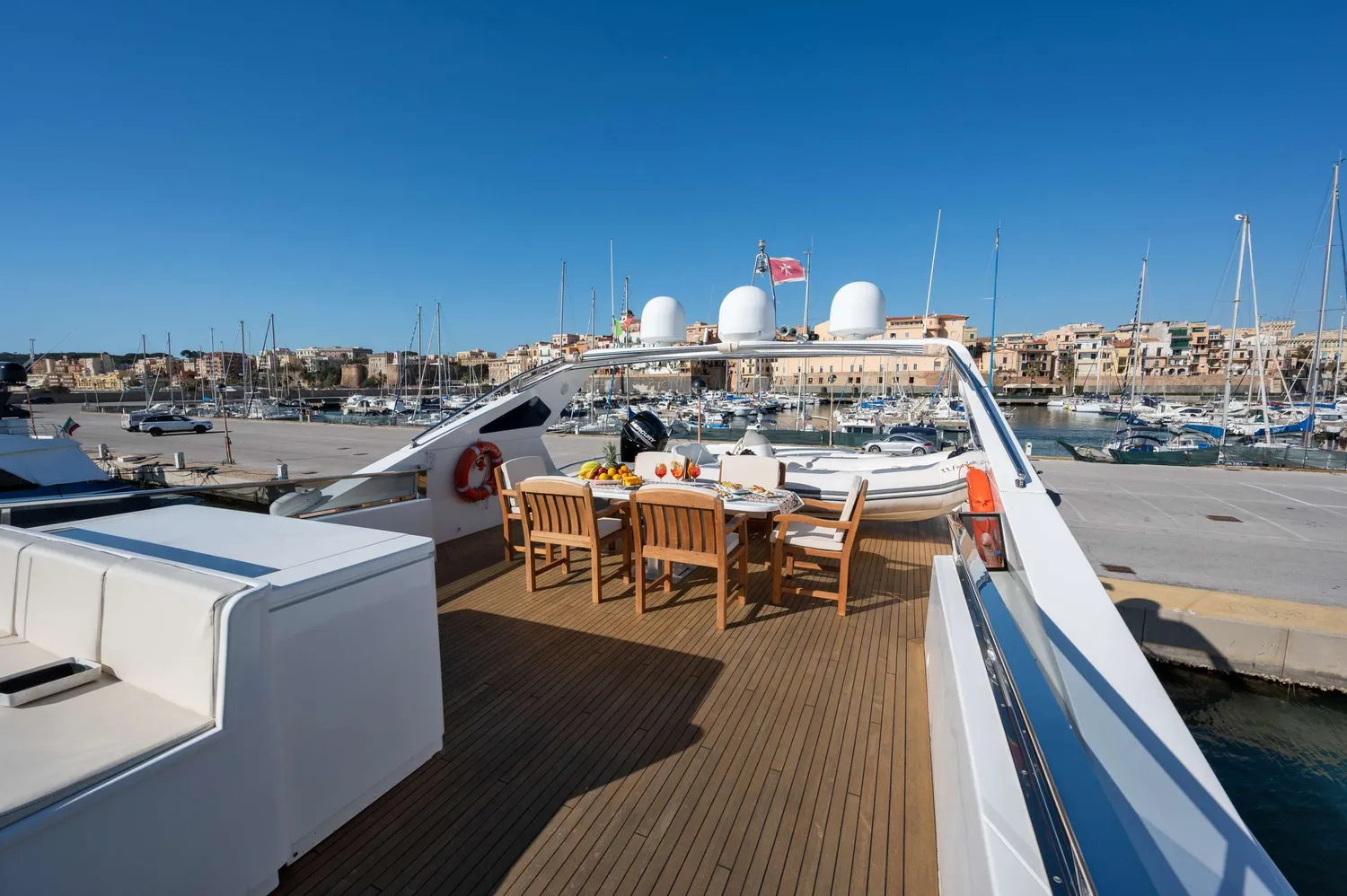 yacht-89638