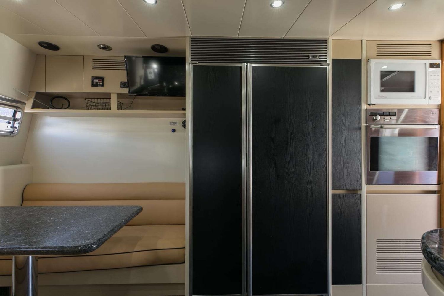 yacht-89968