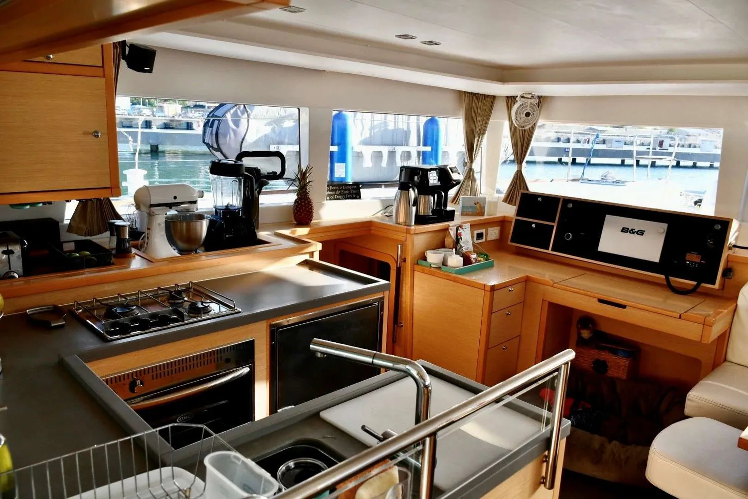 yacht-90220