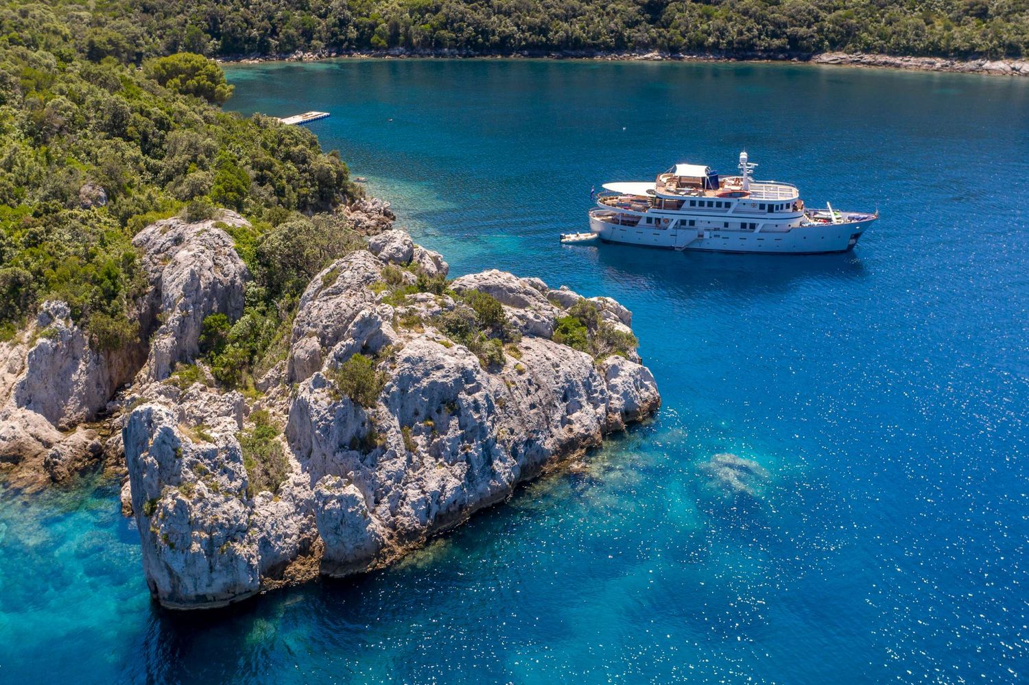 yacht-90469