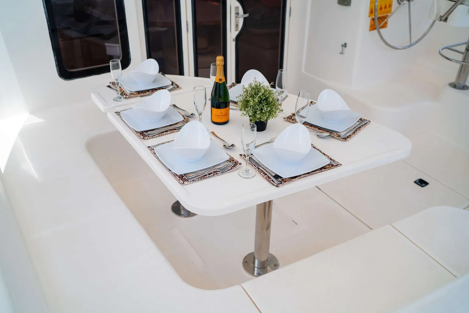 yacht-90739