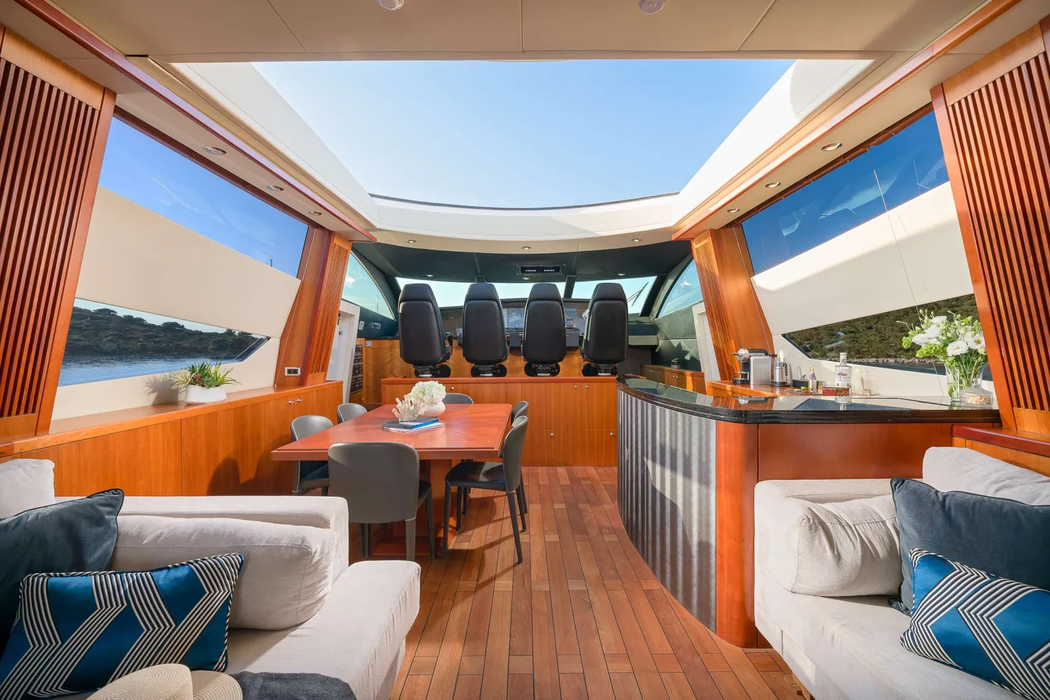 yacht-90951