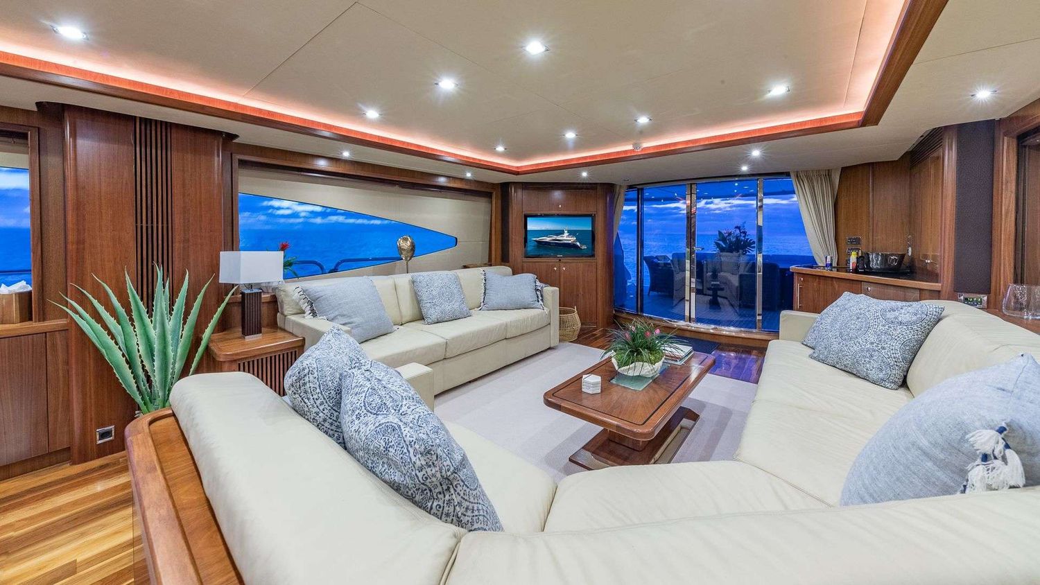 yacht-91327