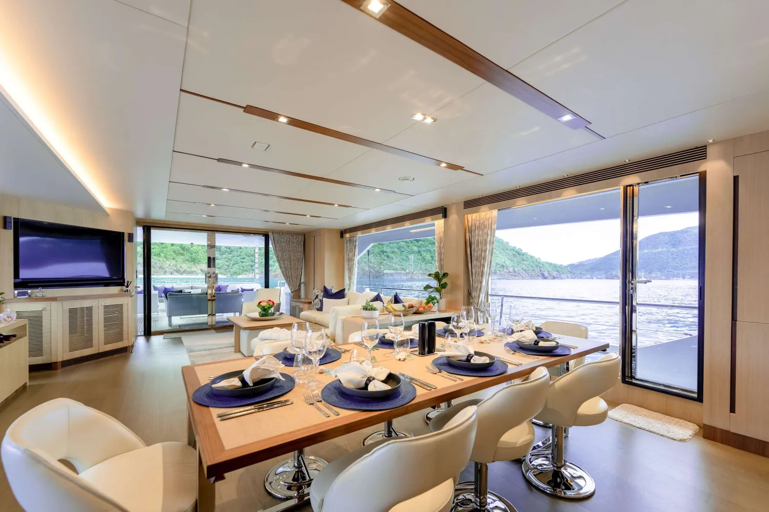 yacht-92305