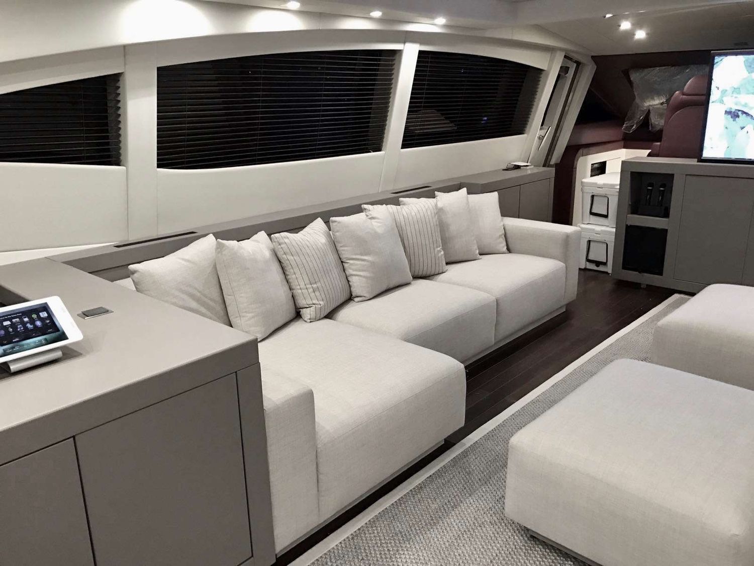 yacht-93456