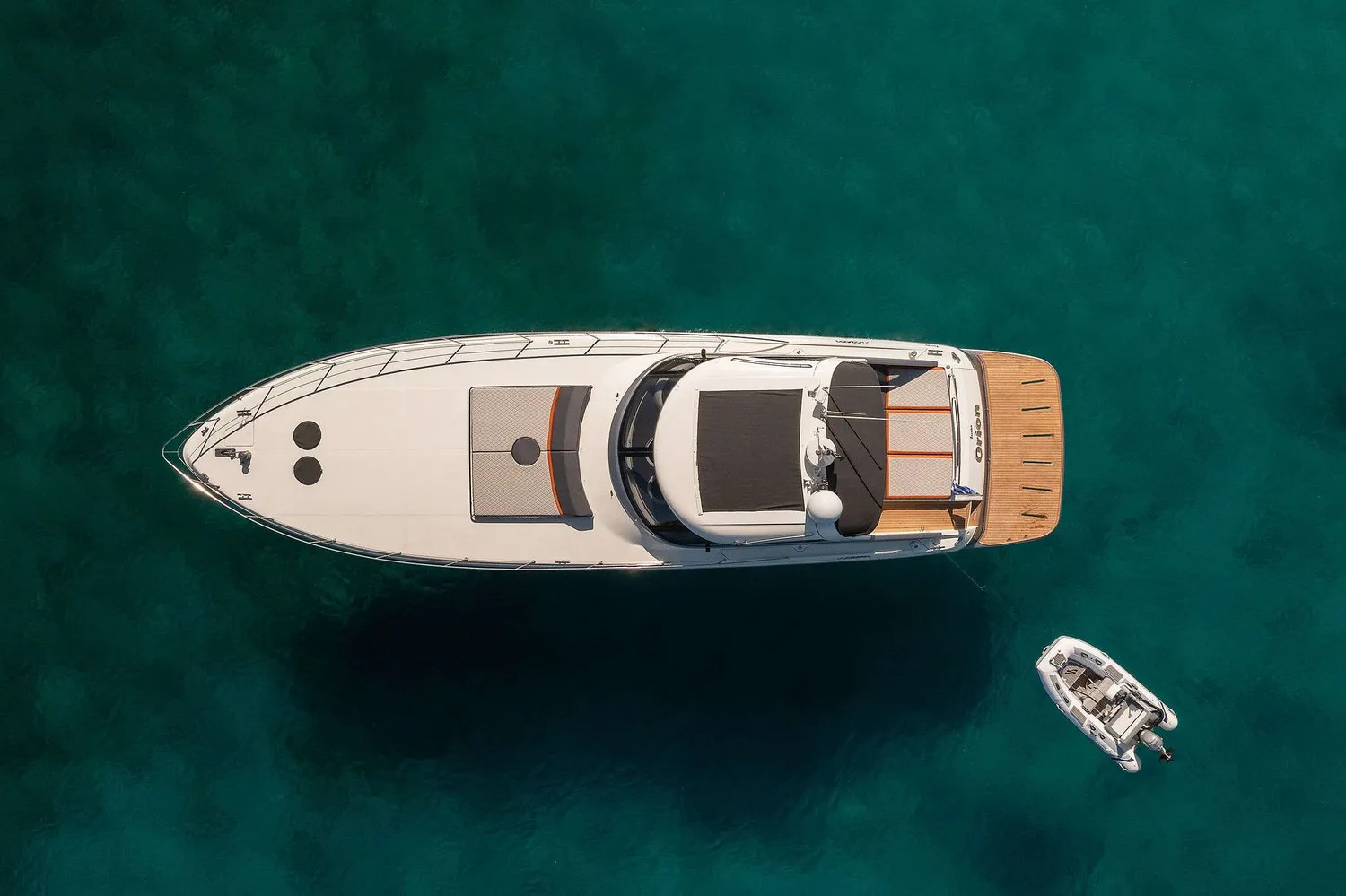 yacht-24682