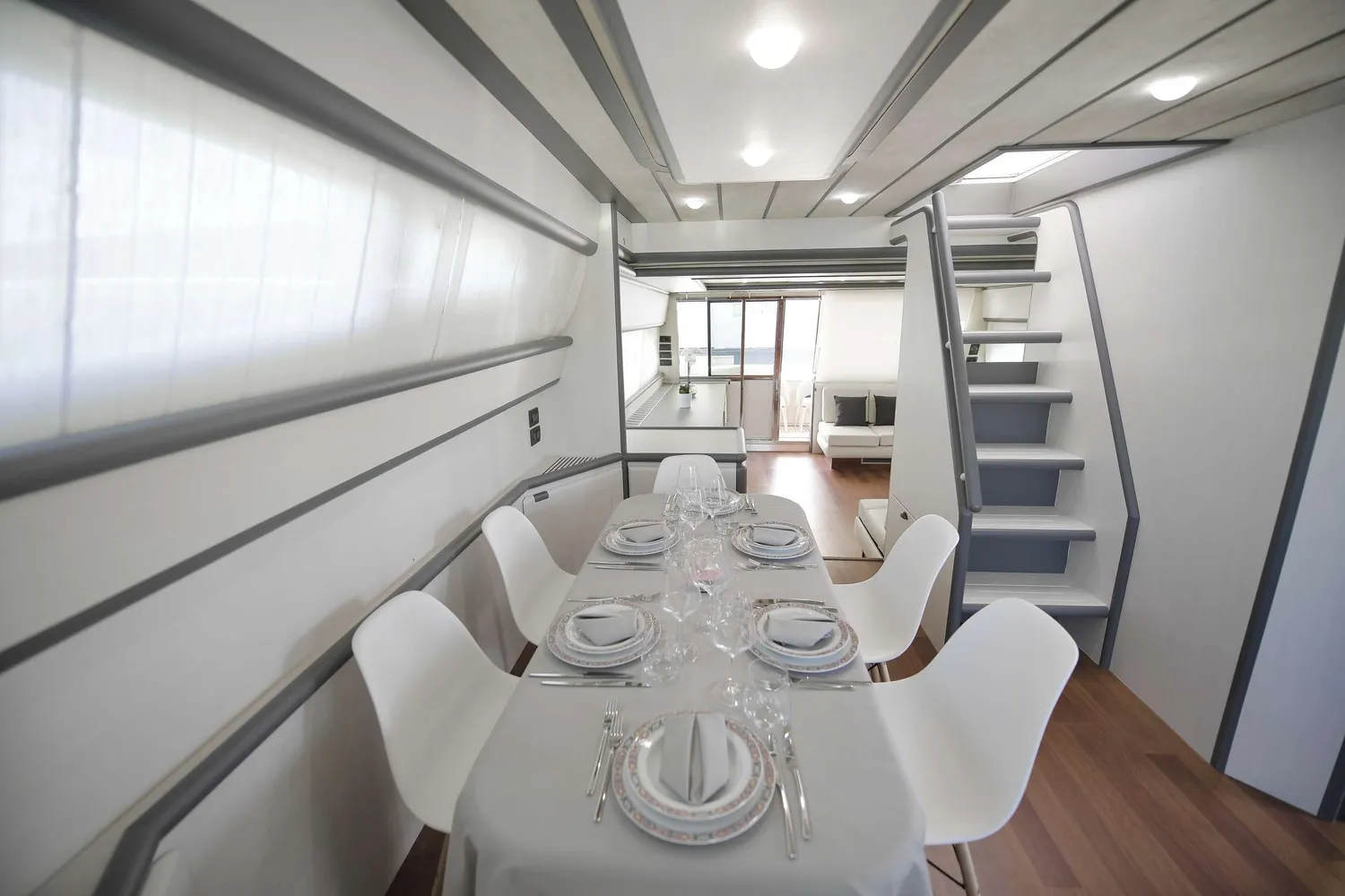 yacht-136201