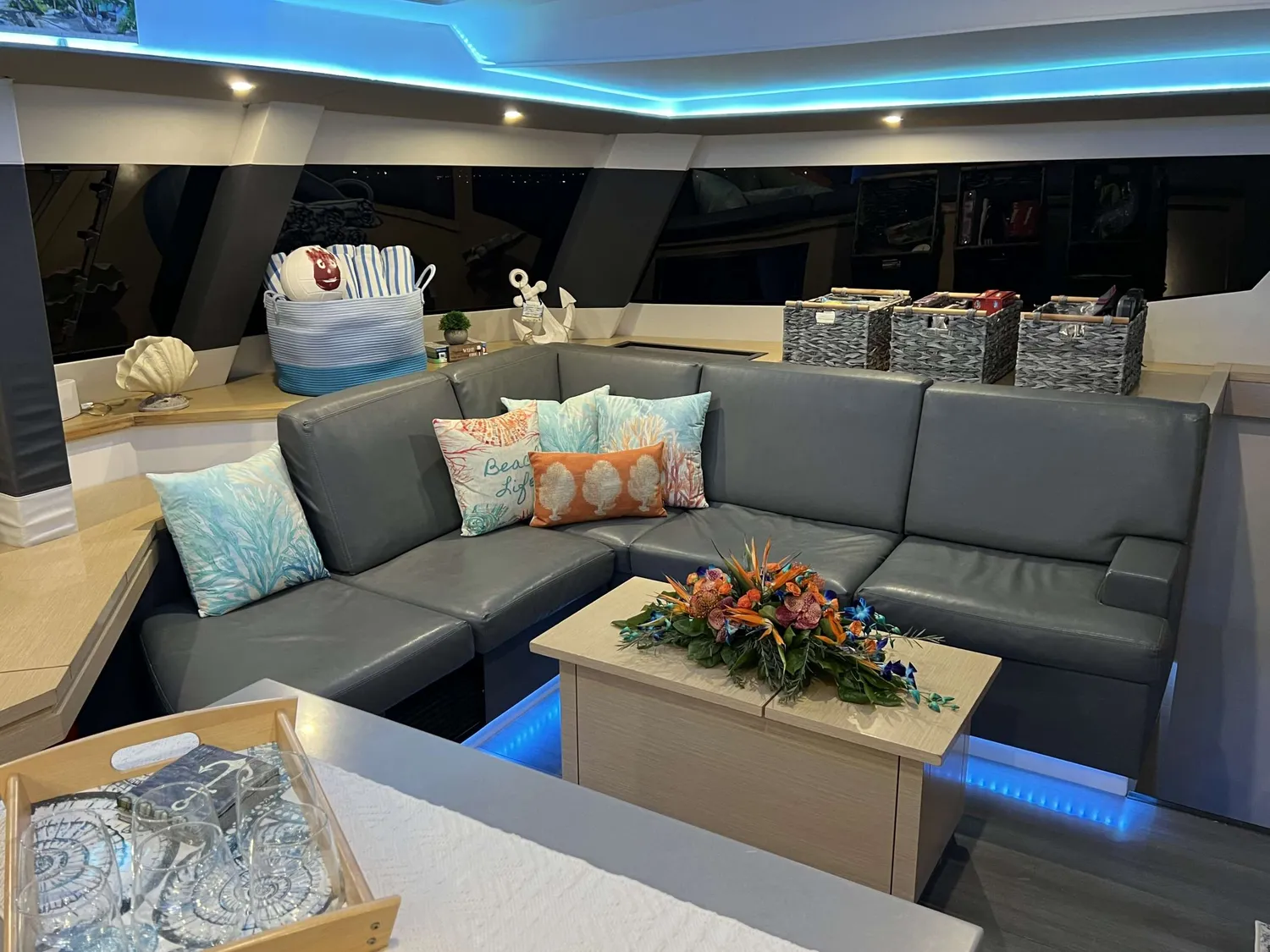 yacht-95925