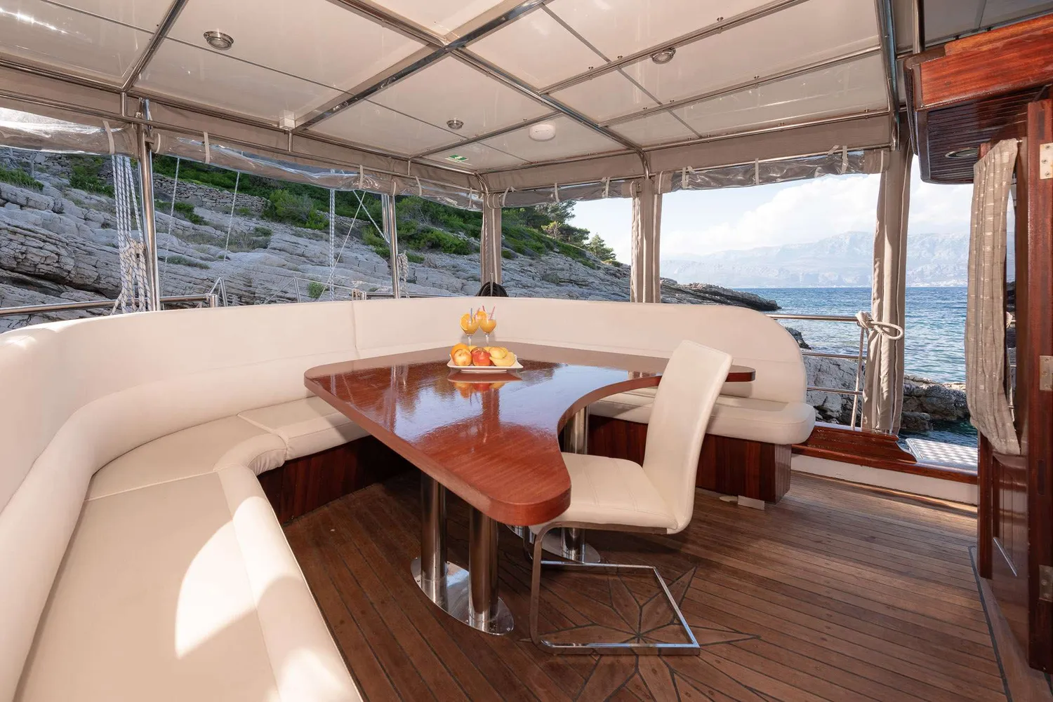 yacht-96775