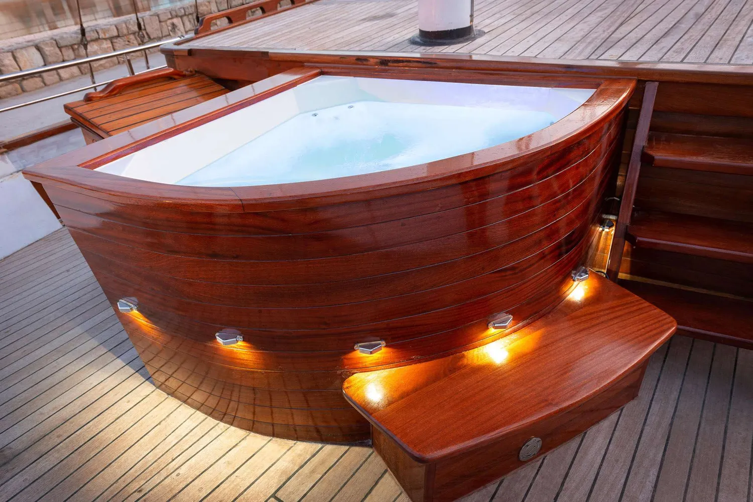 yacht-96777