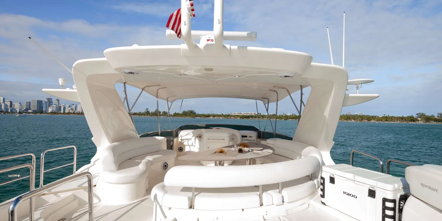 yacht-97543