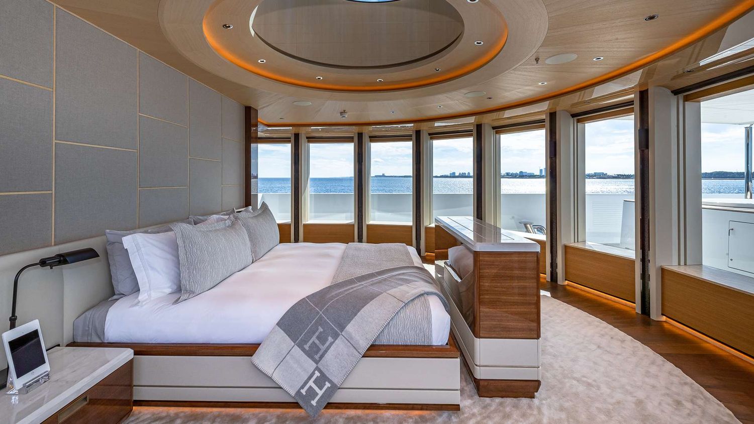 yacht-97581