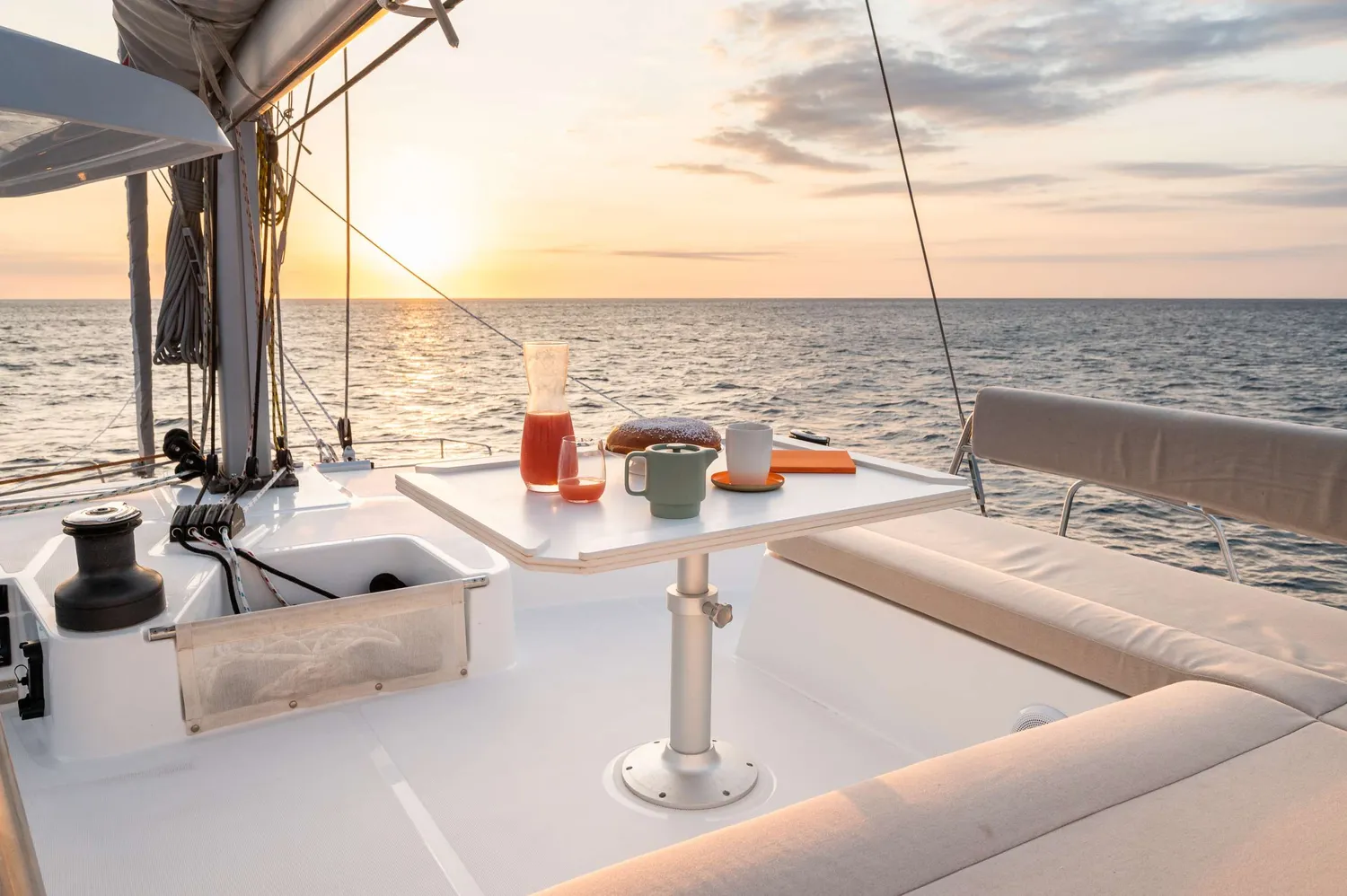 yacht-28563