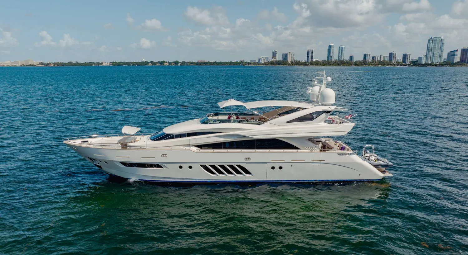 yacht-97749