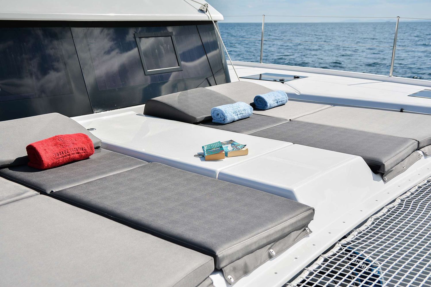 yacht-97771