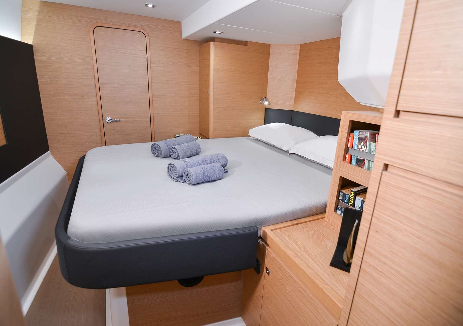 yacht-97775