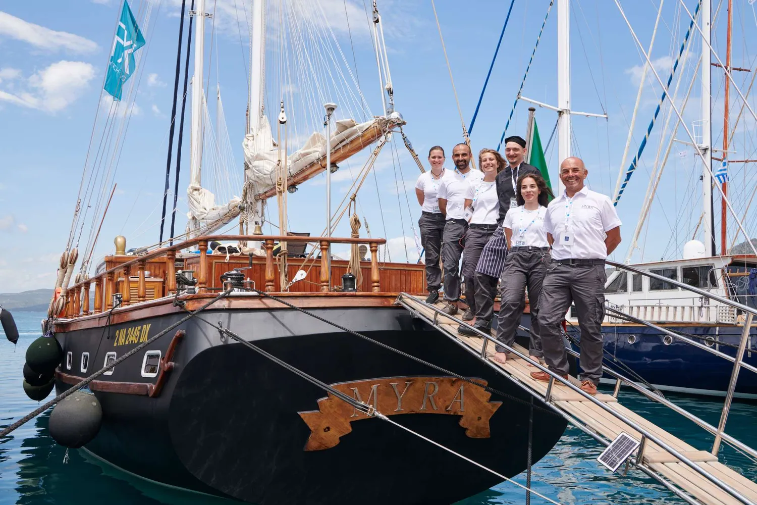 crew-undefined