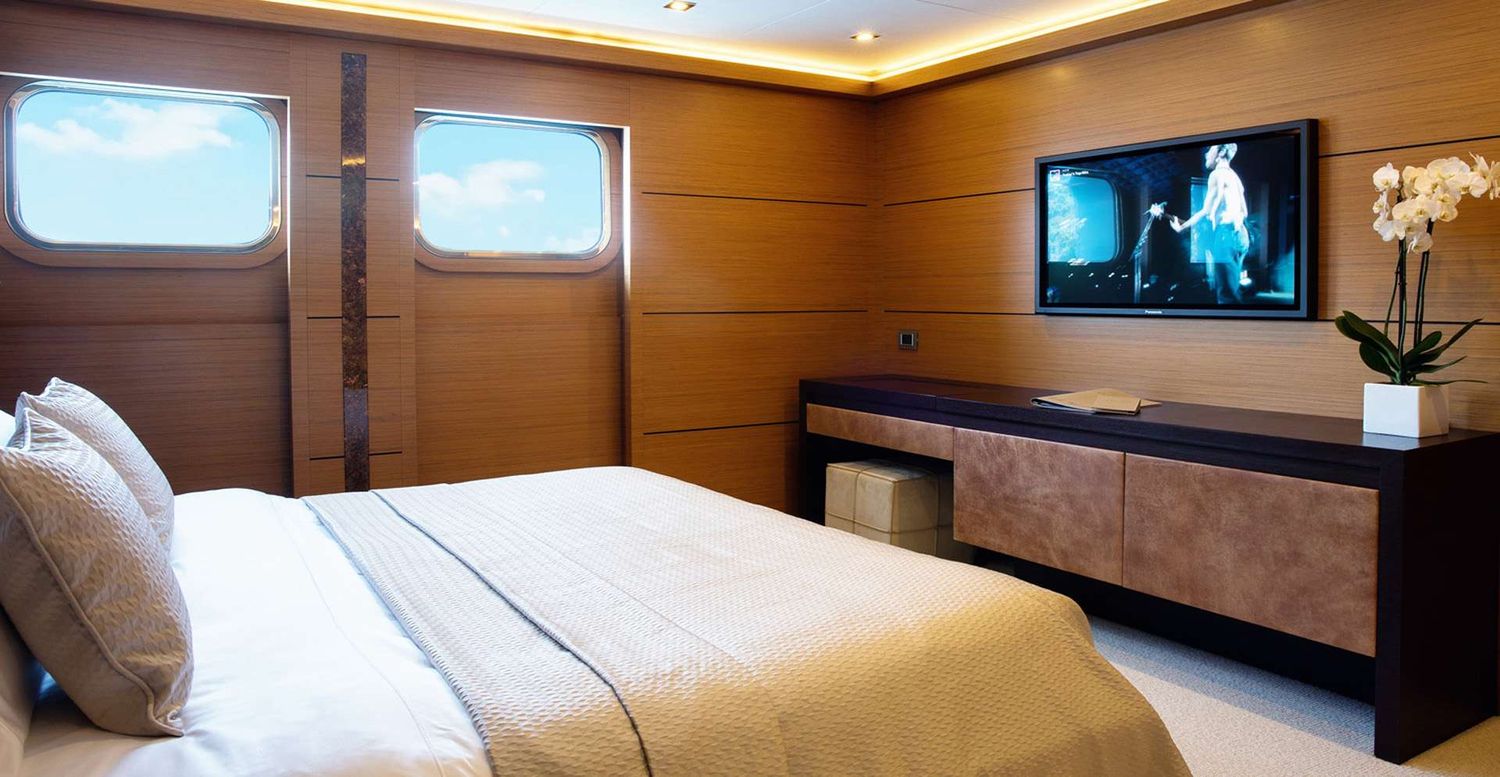 yacht-98317