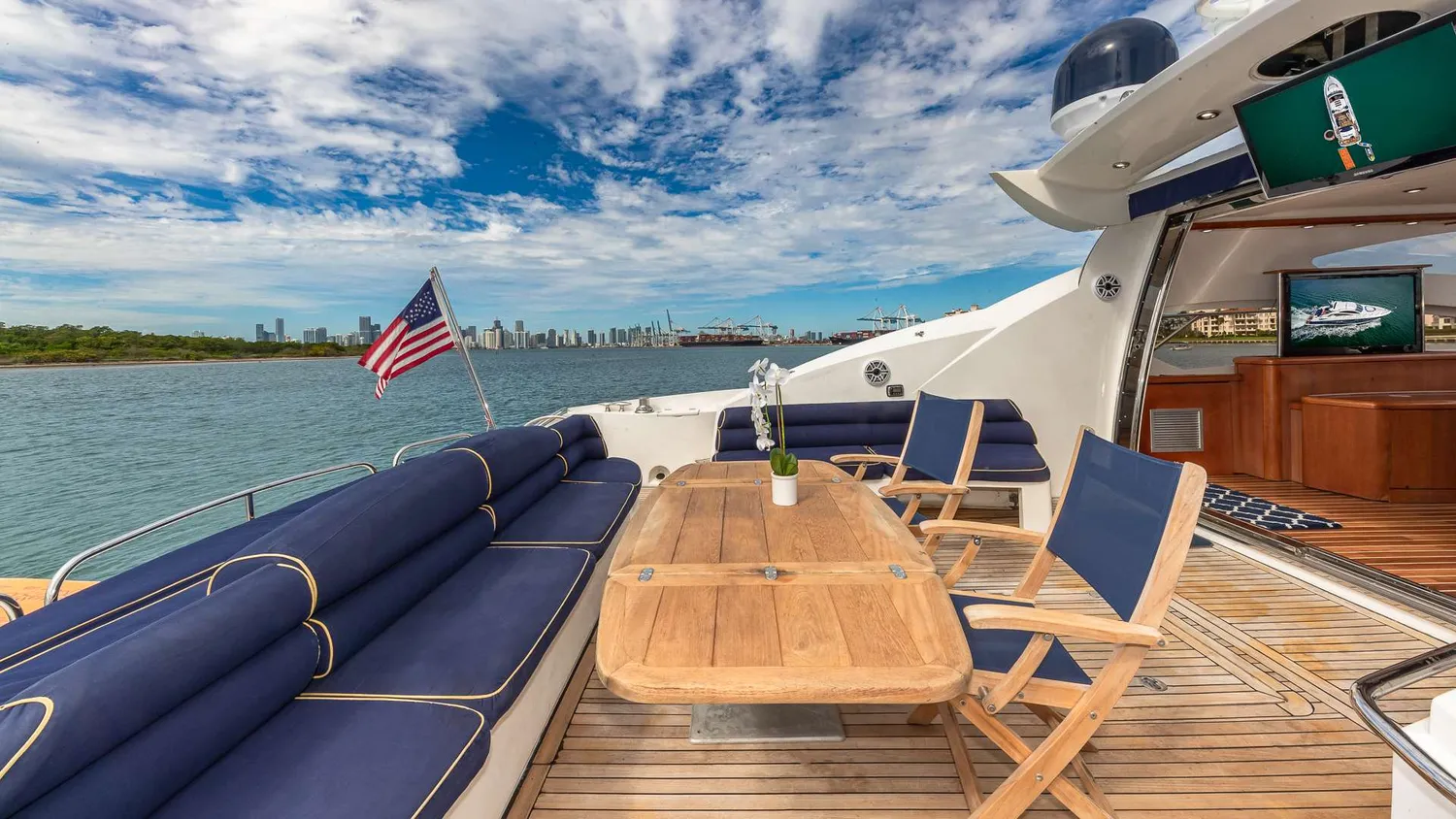 yacht-141080