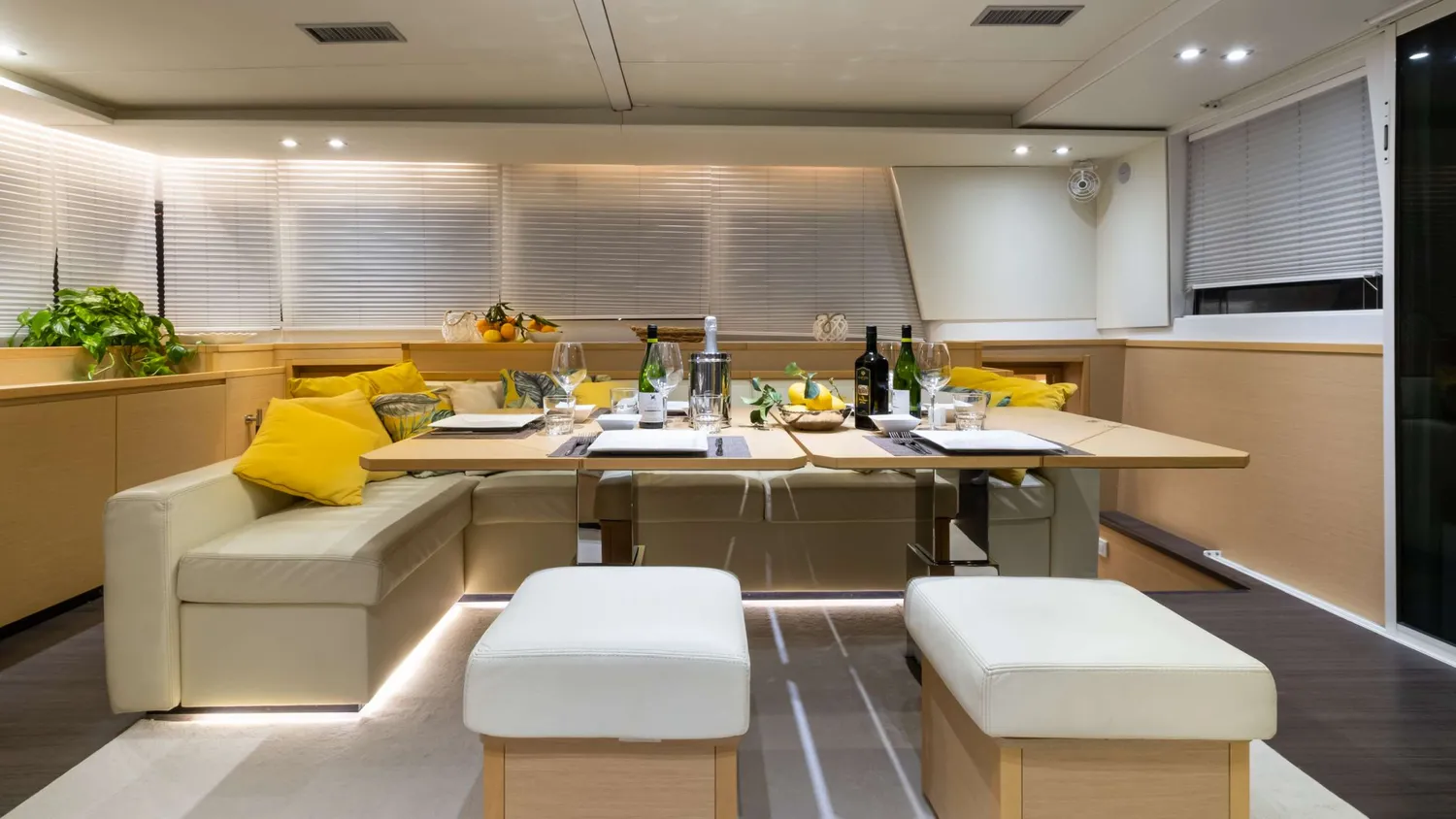 yacht-98586