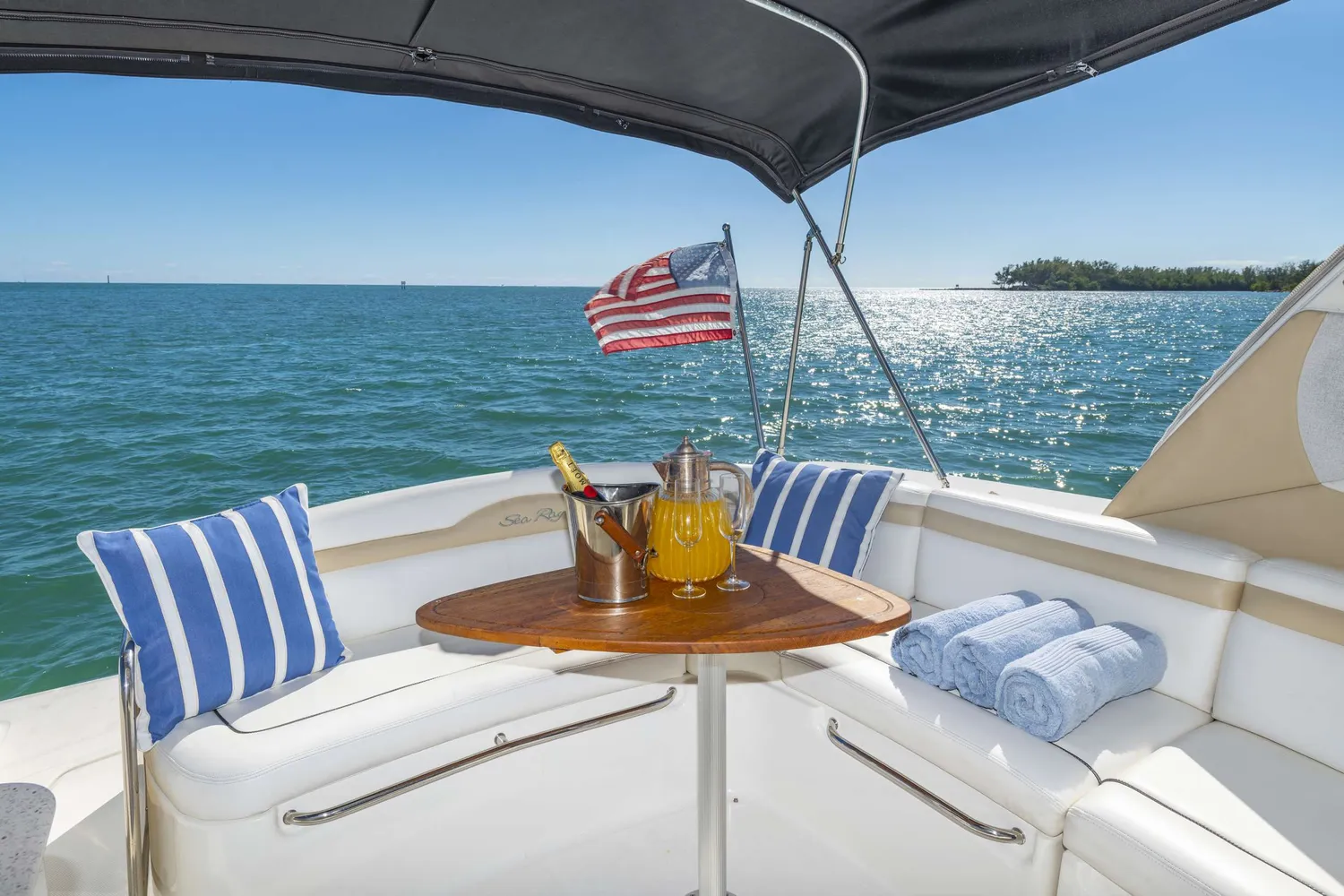 yacht-98659