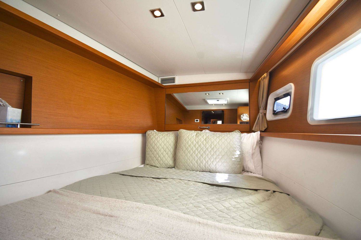 yacht-98780