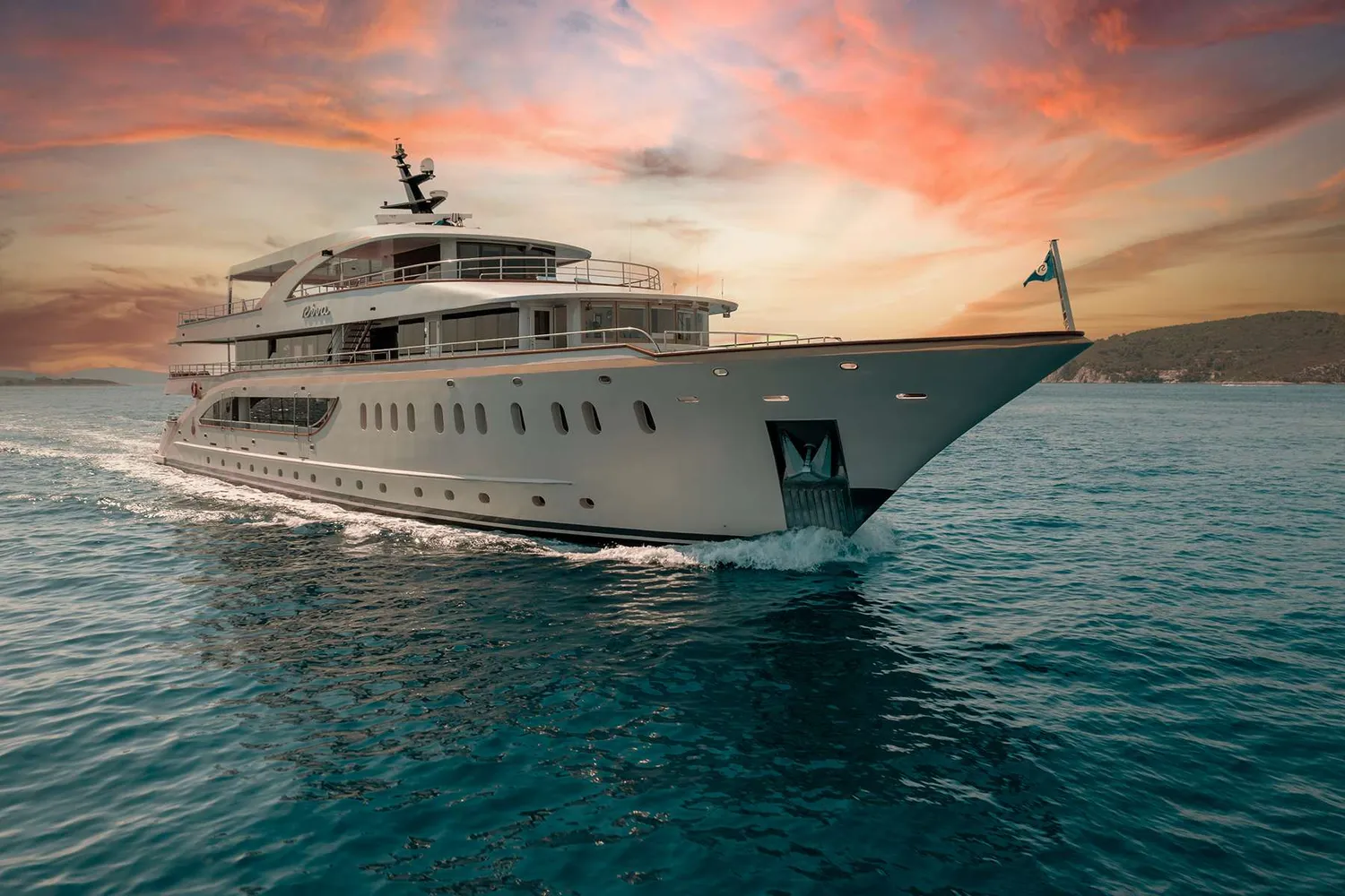 yacht-99138