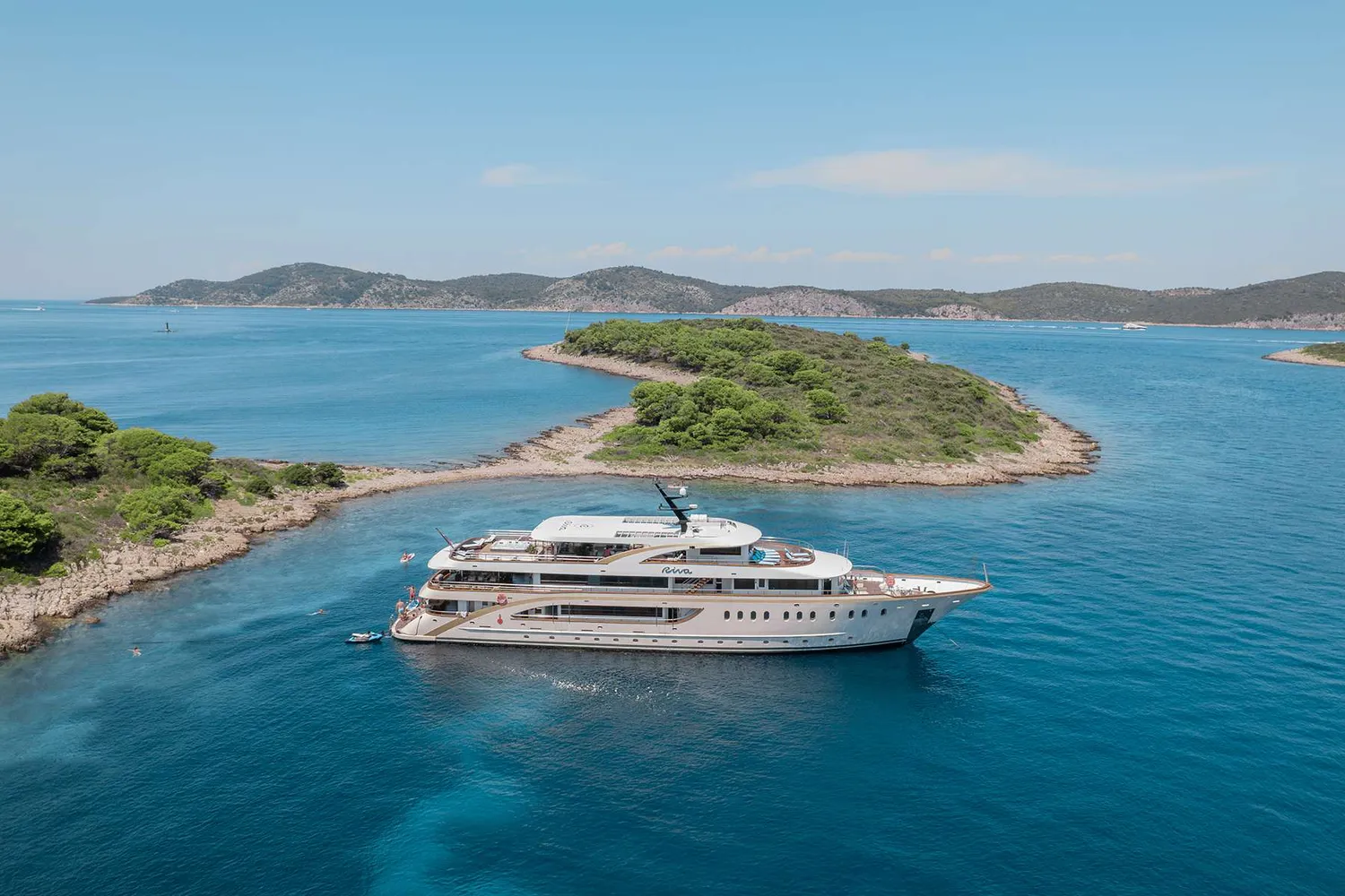 yacht-99139