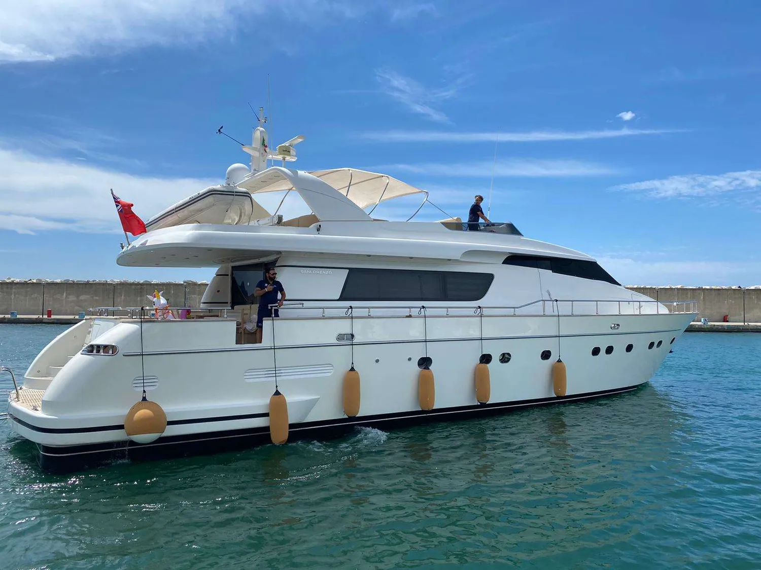 yacht-100243