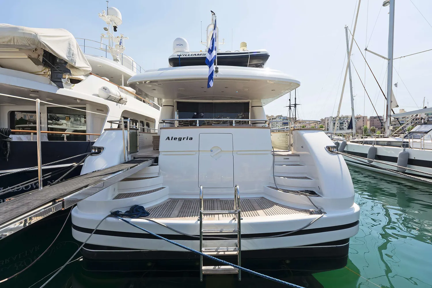 yacht-100244