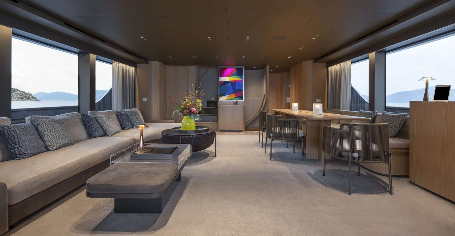yacht-100322