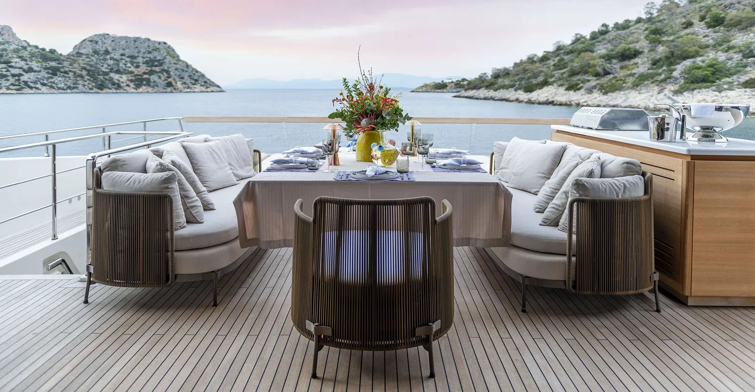 yacht-49303