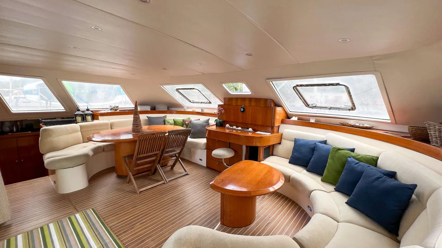 yacht-100356